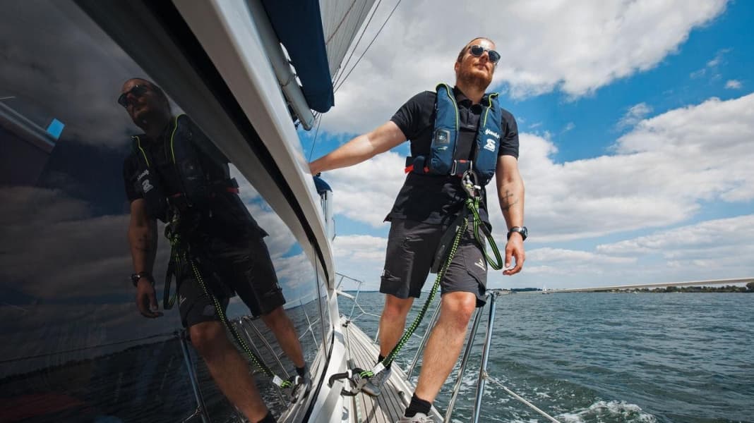 Equipment test: Deck coverings: safe step