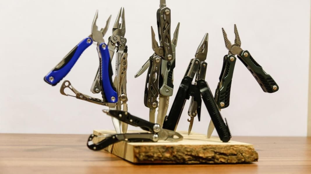 Coltelli da vela: piccoli tuttofare: otto multi-tool in prova