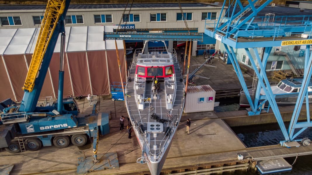 Bootsbau: K&M Yachtbuilders wassert Skip Novaks Pelagic 77