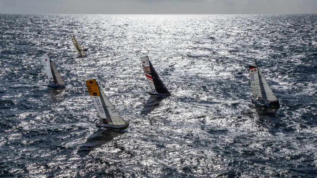 Mini-Transat 2021 : Rupture après un début de course houleux en Biscaye
