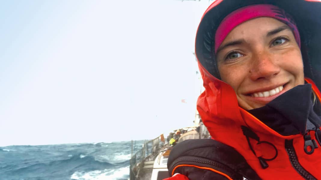 Voyage au long cours : Laura Dekker : de nouveau en croisière