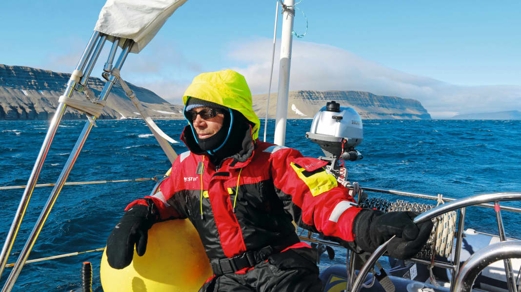 Market overview: survival suits: Which ones are available, what to look out for