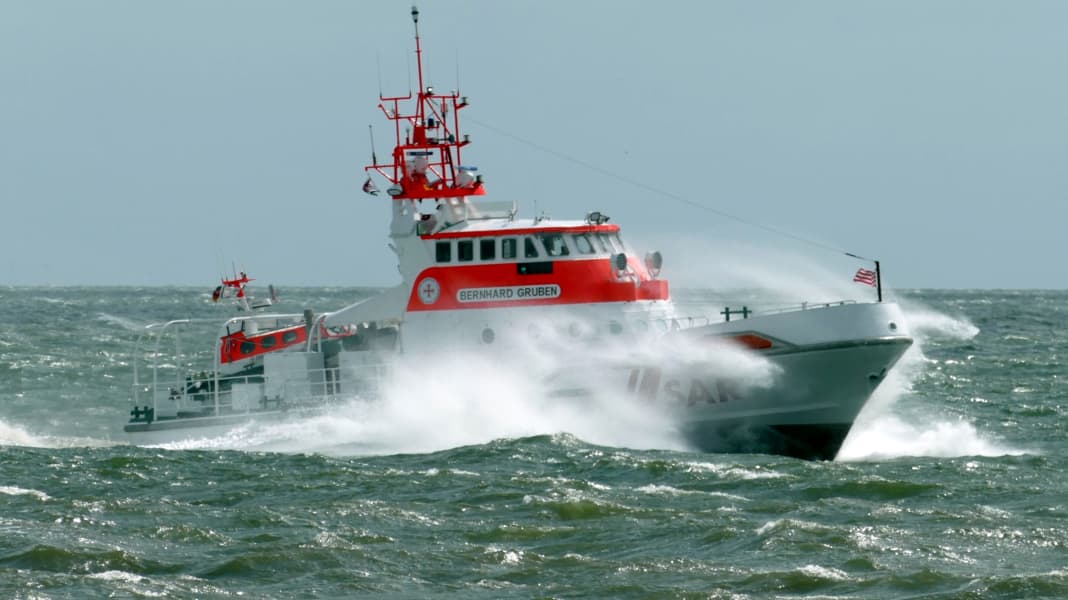 Seenotfall: Strandung in der Nordsee: dramatische Rettung zweier Segler