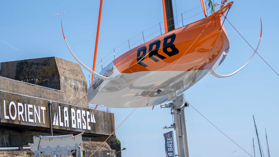 Open 60: Kevin alone in the new boat: 