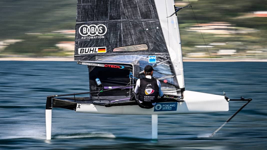 Foiling Week 2022 : des surfeurs se mesurent au lac de Garde