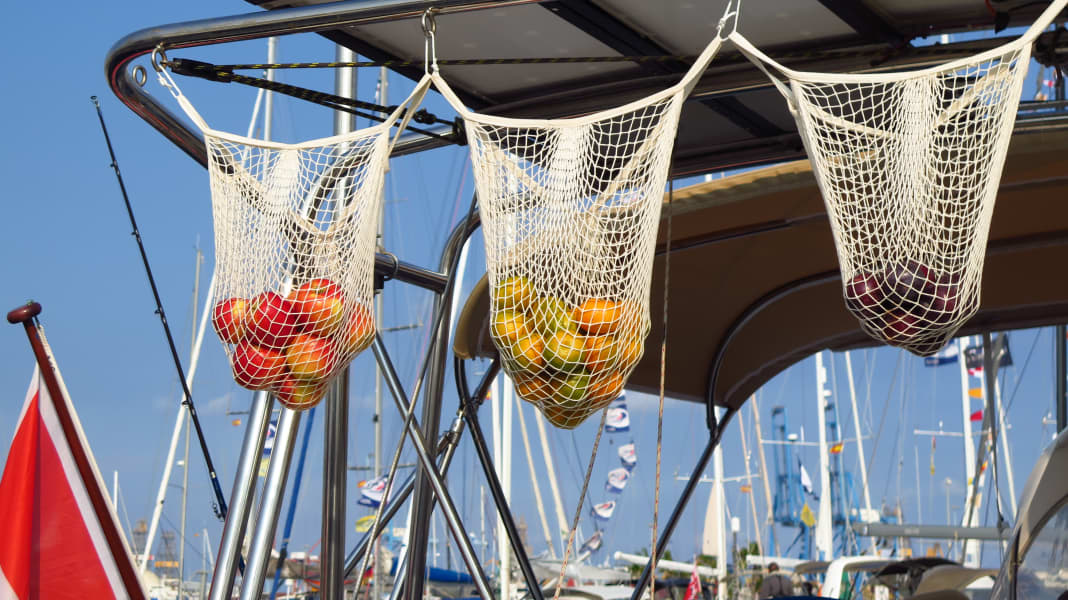 Cooking and provisioning on board: tips from the expert