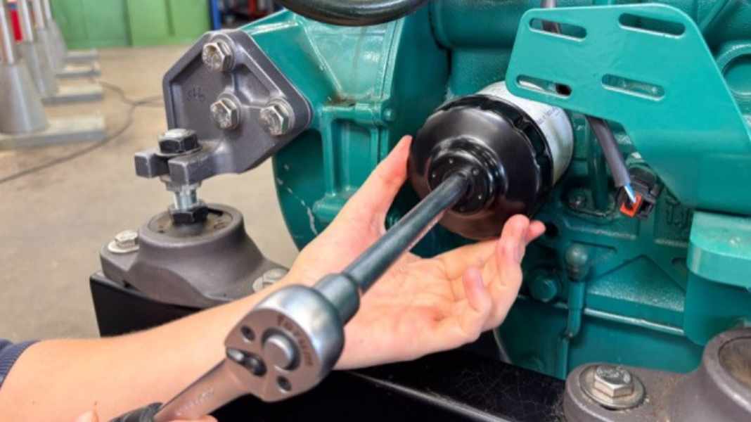 Boat diesel course: Online engine maintenance now also in German
