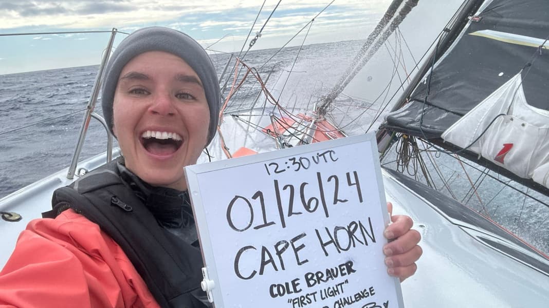 Regatta um die Welt: 29-jährige Solo-Seglerin rundet Kap Hoorn