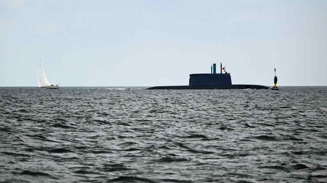 Russian submarines: Sweden registers weekly encounters