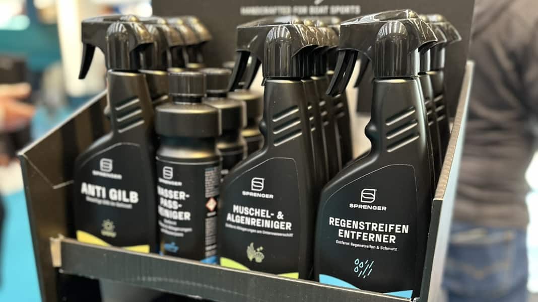 Detergenti: serie di prodotti per la cura con sette prodotti Sprenger