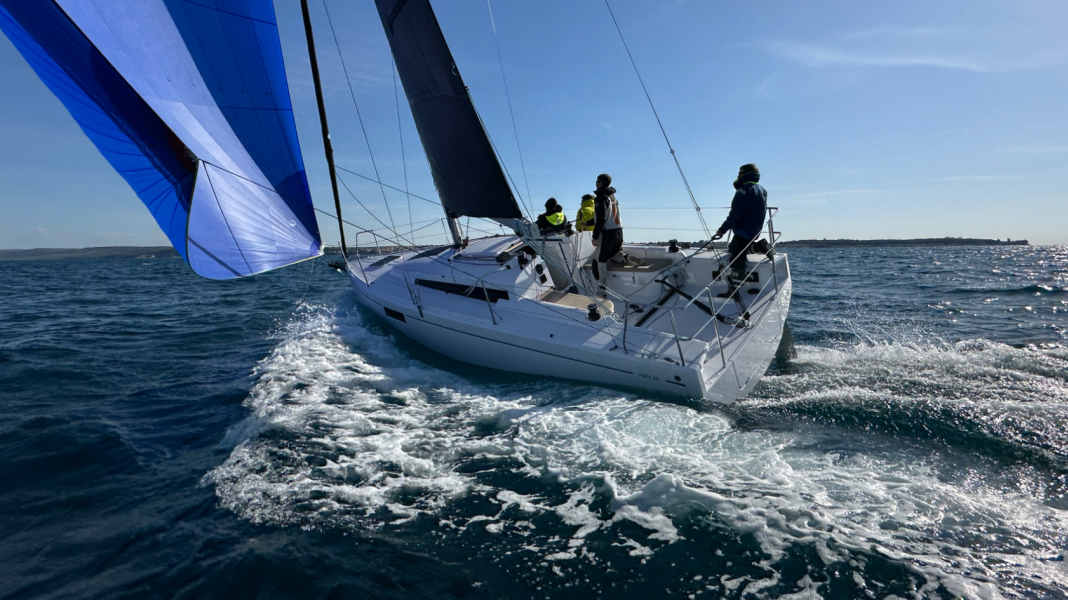 Beneteau First 30: il successo della fiera sul banco di prova