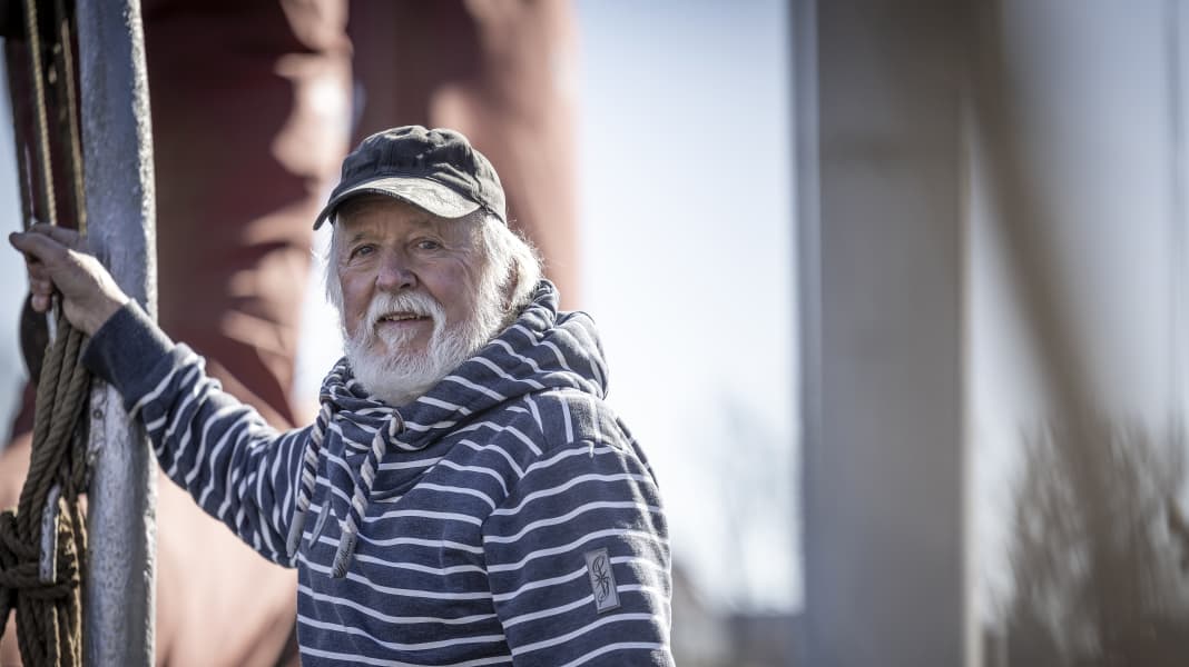 Honour: Federal Cross of Merit for circumnavigator Burghard Pieske