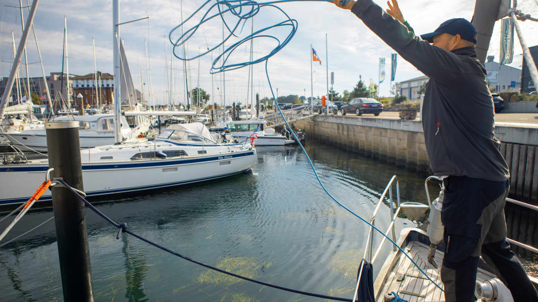 Seamanship: 3 methods for the targeted casting of ropes