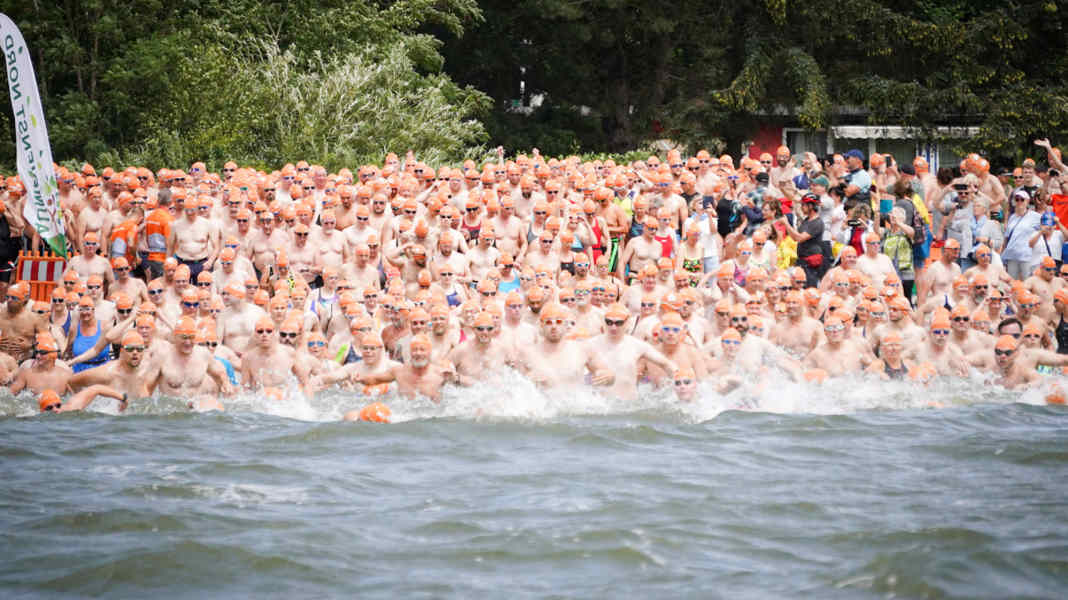 Rügen: Sundschwimmer festeggia il suo 60° anniversario: attenzione in acqua!