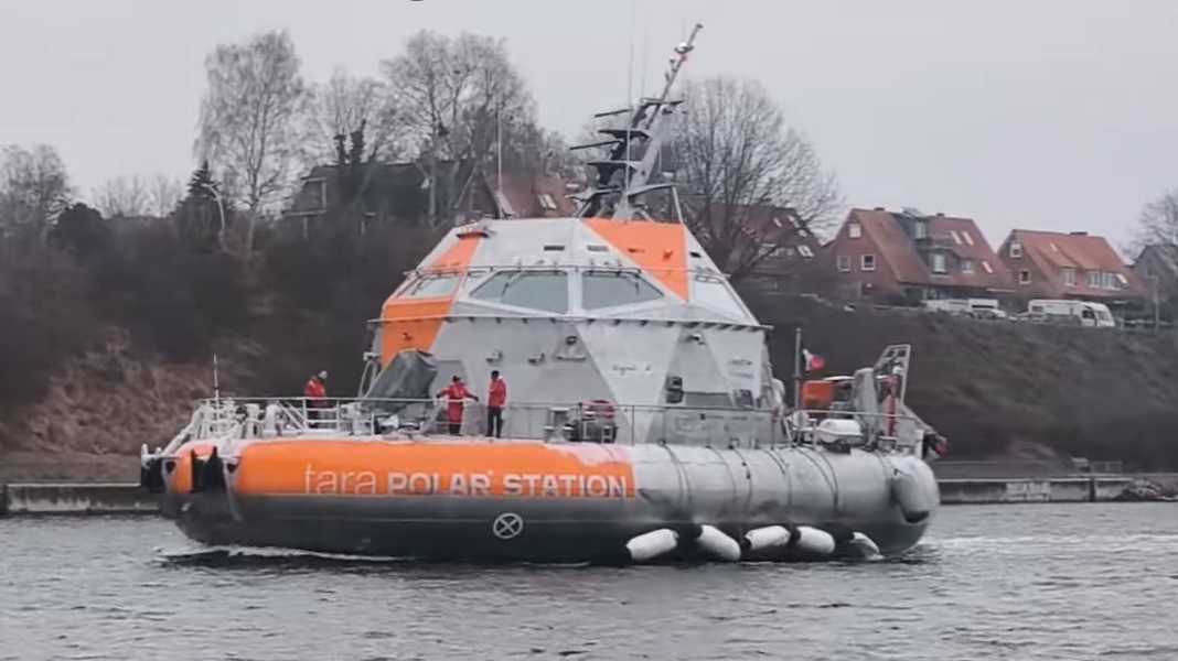 Polarforschung: UFO oder Schiff? Ein außergewöhnliches Gefährt auf dem Nord-Ostsee-Kanal