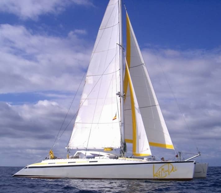 The Kelsall catamaran "KatManDu" of the type Tango 52 Performance
