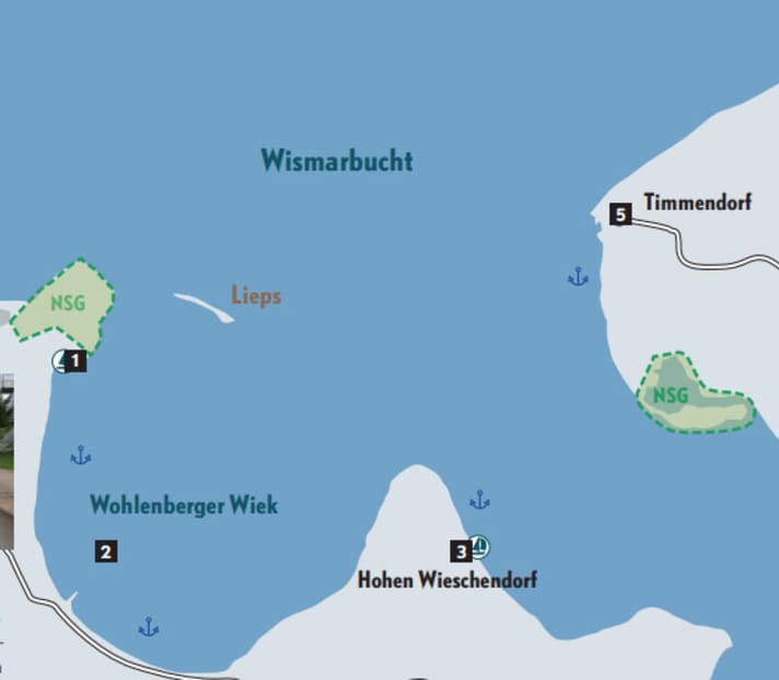   Pour ceux qui ne trouvent pas de place dans le port, il y a des mouillages protégés tout autour.