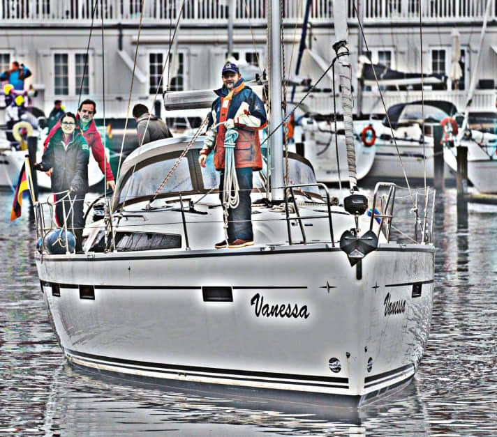 Port manoeuvres