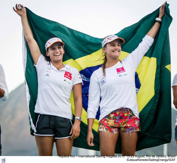   Hanno lottato per l'oro fino al traguardo e l'hanno vinto per due secondi: Martine Grael e Kahena Kunze nel 49erFX.