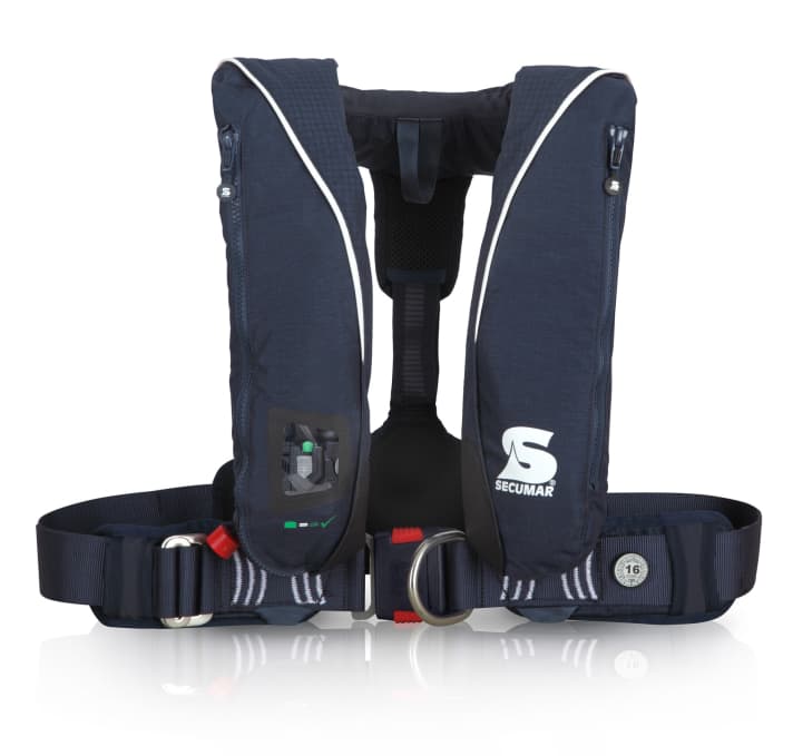   Il nuovo Survival 220 di Secumar. 220 Newton di galleggiamento, cappuccio spray e cinghia inguinale di serie.