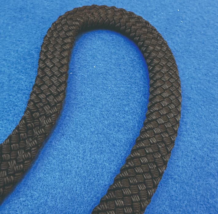 Liros Flat Elastic ist ein reines Mantelgeflecht