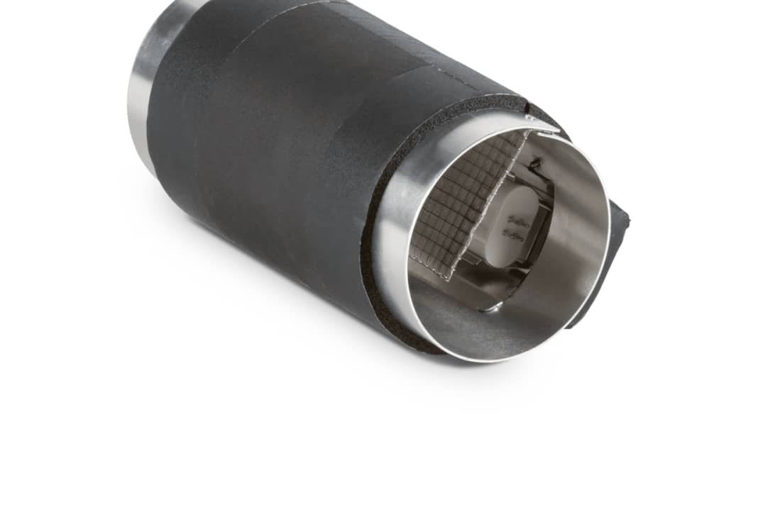 Breathe Easy air purifier: The module is inserted directly into the cold air duct and reduces odours, mould and pollutants using intense ultraviolet light with low power consumption. It costs around 1020 euros