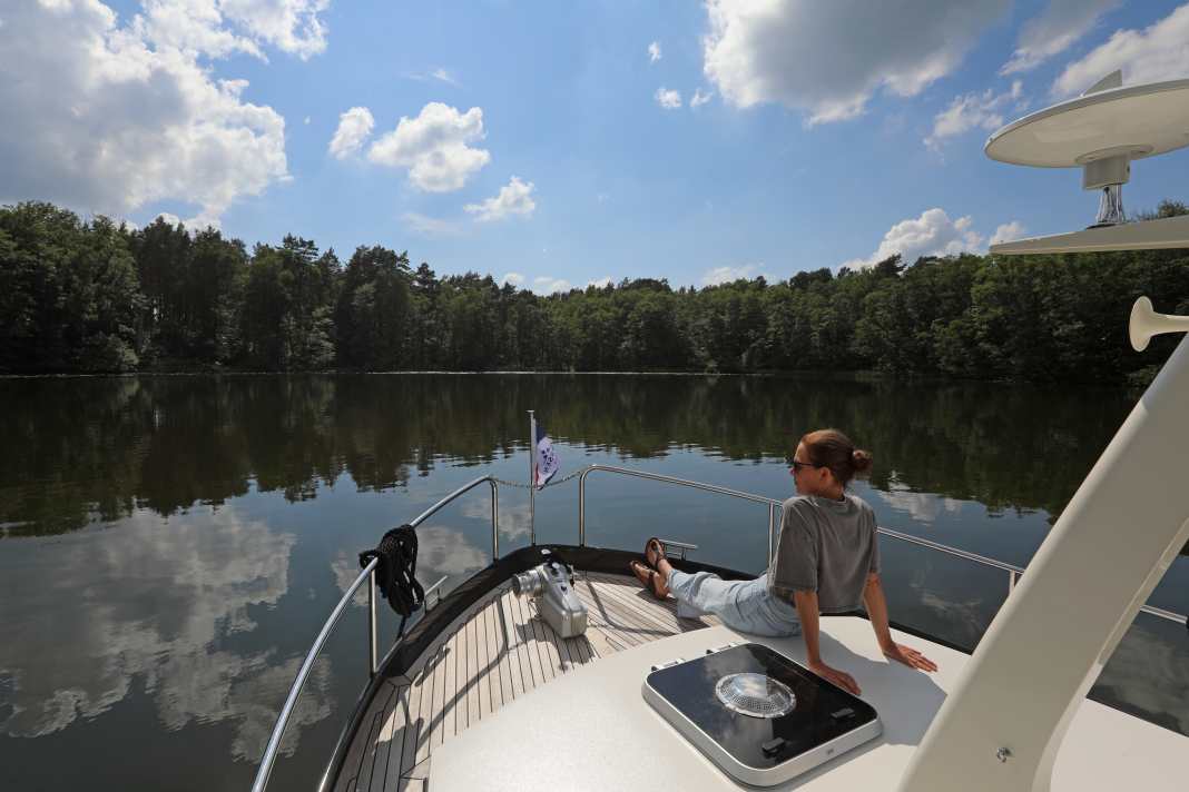 Idyllic anchorages without mobile phone network and internet - the Uckermark is an invitation to do nothing