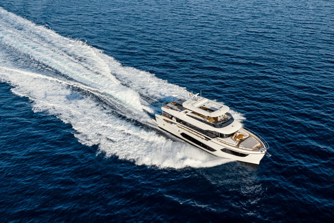 Full planing speed: The 23 metre long Navetta 75 took over the GRP hull from the 73rd The IPS-powered Absolute flagship is capable of a maximum of 24 knots