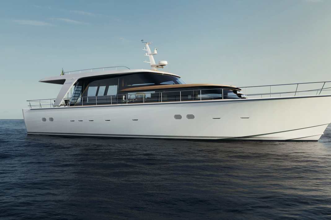 Purist lines: The classic outline of the 25.50 metre long and 6.50 metre wide SHE project catches the eye with its angled stern, slender silhouette, louvred and perforated portholes and the diagonal supports of the coachroof, which are reminiscent of Italian cruisers from the 1960s.