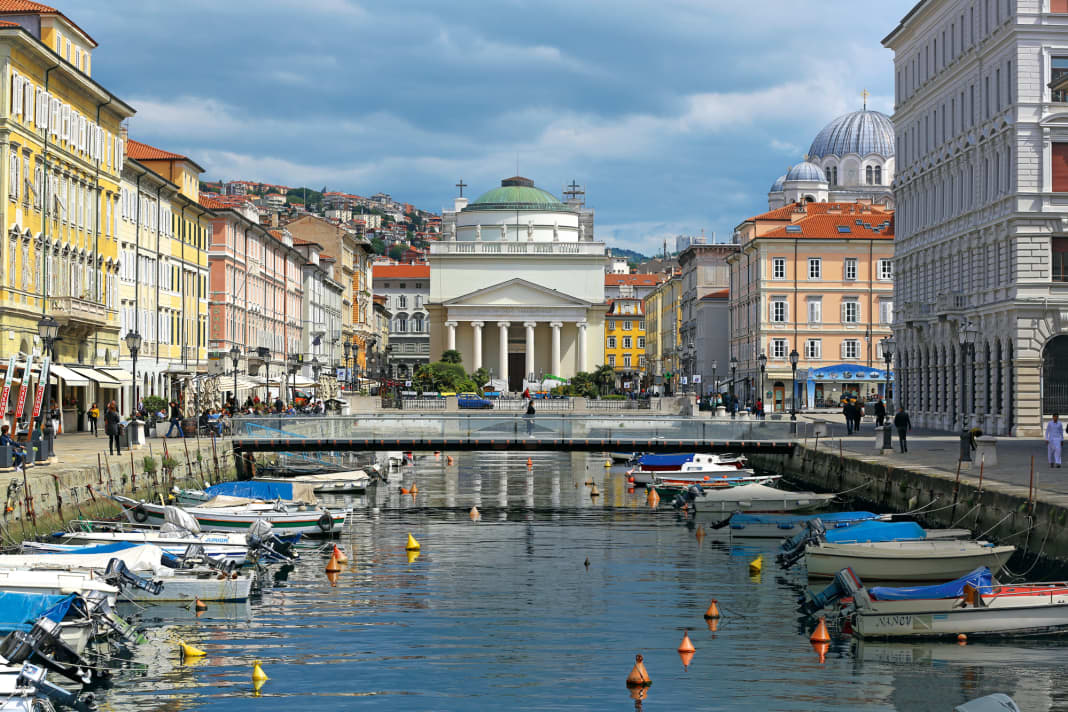 Alternating city flair and green idyll