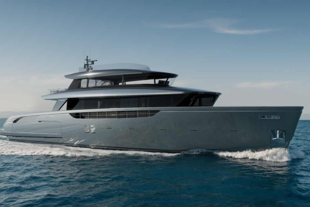 Die Sanlorenzo SX120 verbindet die Merkmale eines Explorers mit denen einer klassischen Flybridge-Yacht.