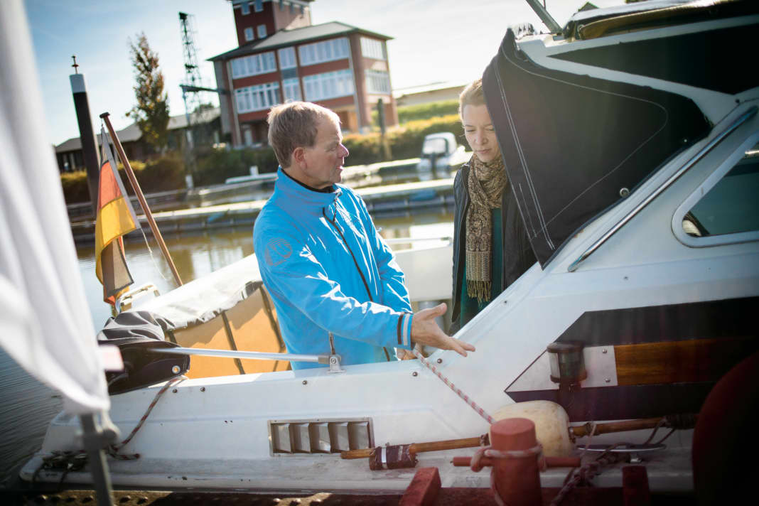 Theory and practical lessons are required for the recreational boating licence