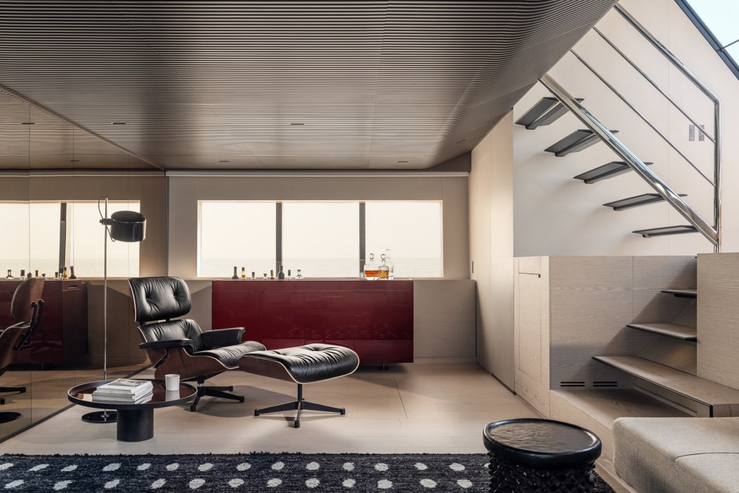 The staircase connects the different levels with each other