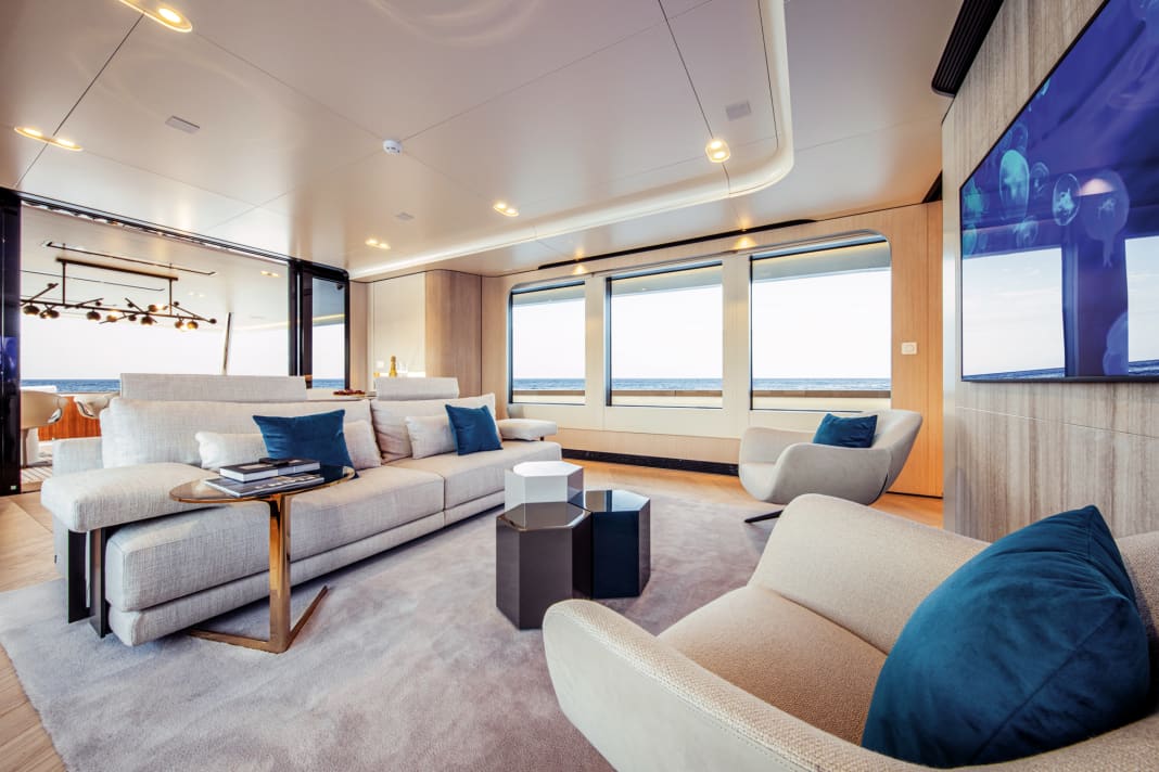 Salon: Für Interiordesignerin Carla Guilhem war „Lady Lene“ das erste Yachtprojekt. Ihr war wichtig, dass sich die Familie an Bord wie zu Hause fühlt