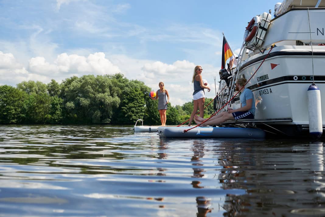 Inflatable bathing platforms are in vogue