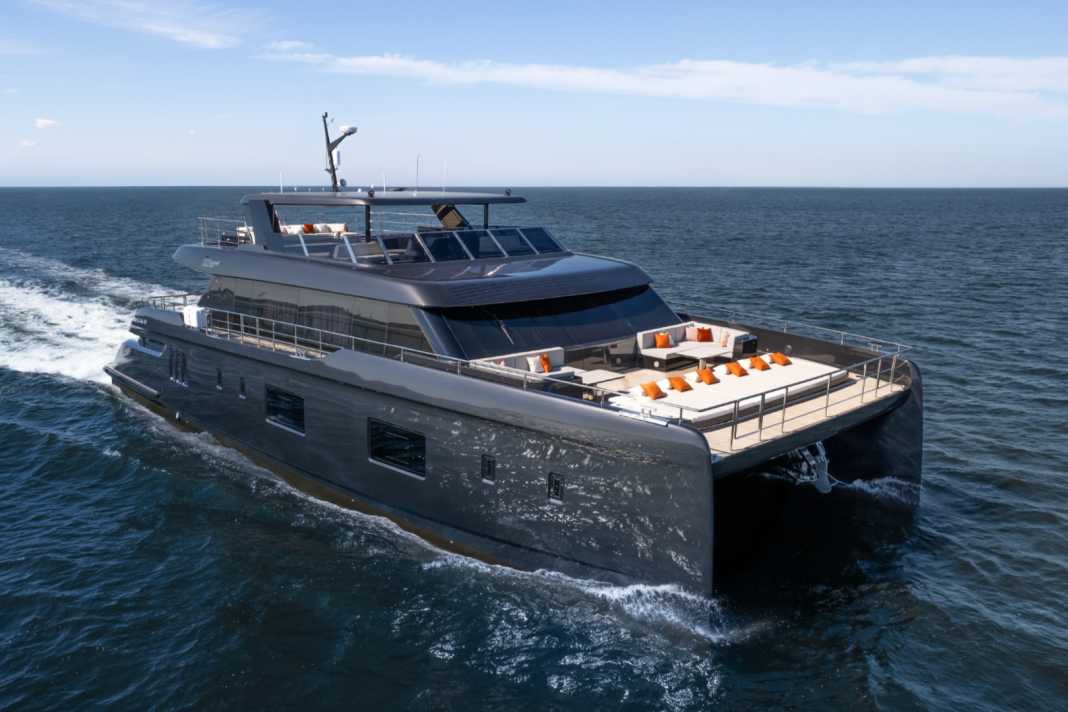 The Sunreef catalytic converter runs emission-free.