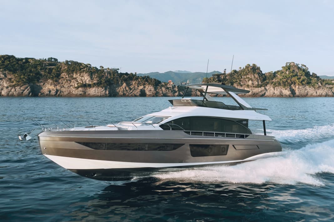 Die Yachtbauer mit Hauptsitz in Avigliana sind seit jeher große Fans der Düsseldorfer Messe, die Modellauswahl fällt aus diesem Grund immer groß aus. Dieses Jahr sind unter anderen die Azimut Fly 68,...