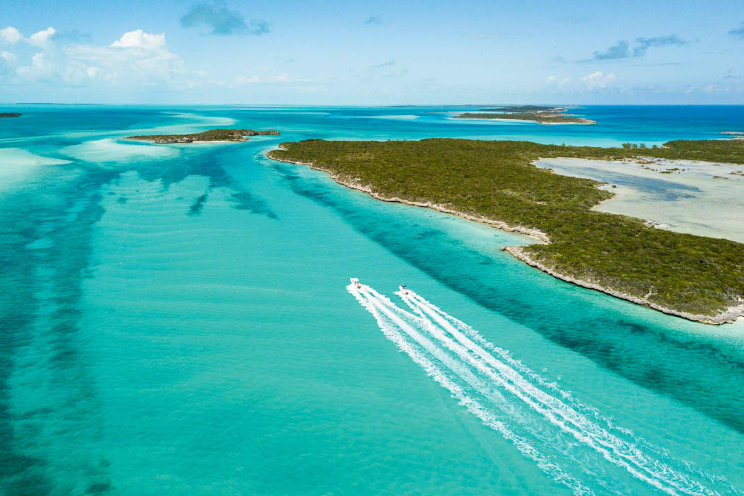 Pure Caribbean: More than 350 islands form the chain of the Exumas in the centre of the Bahamas, which are a dream destination for water sports enthusiasts.