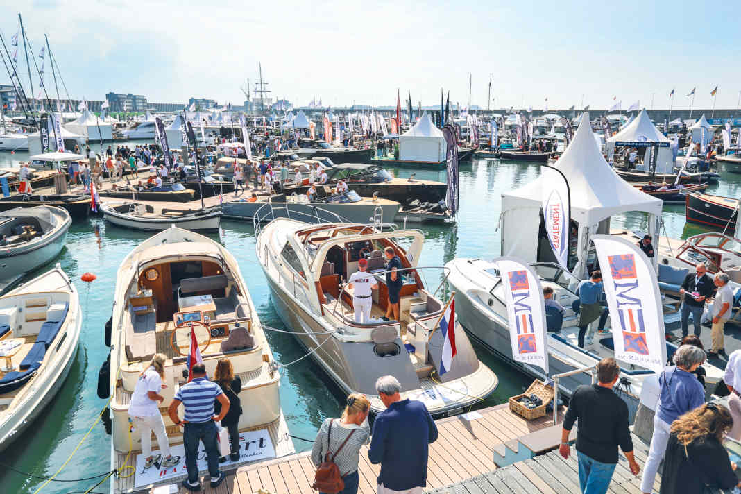 Wassersportbegeisterte kommen auf ihre Kosten: Mehr als 400 neue Yachten werden ausgestellt