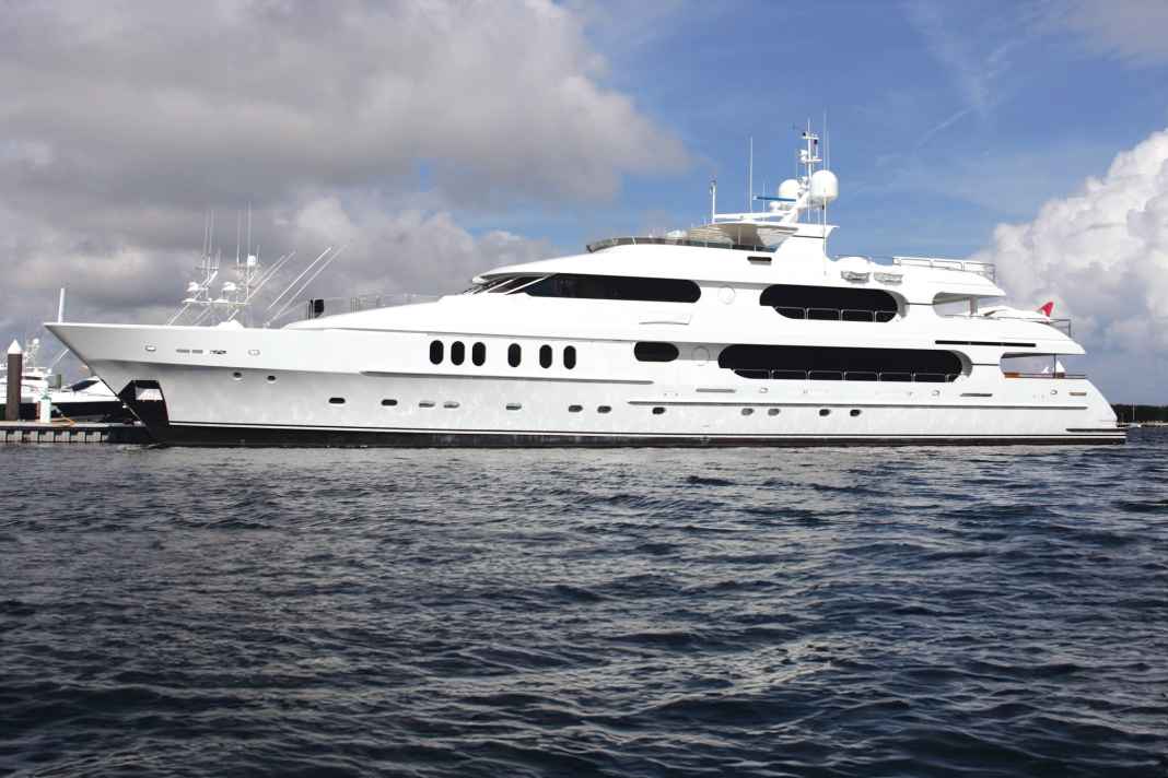 "Privacy": Tiger Woods' floating retreat is not far from his estate in Florida. The golf pro also uses the 47 metres for his recovery