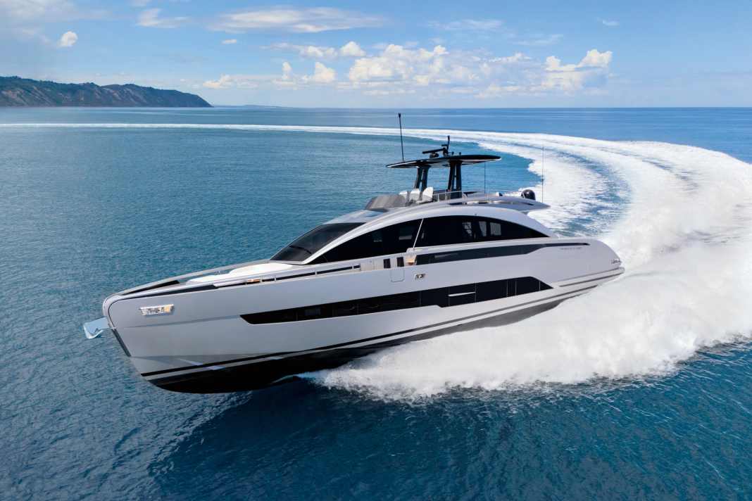 Tamed powerhouse: Volvo Penta IPS units work in the engine compartment of a Pershing for the first time. Three times 735 kilowatts of power ensure a top speed of 34 knots with plenty of comfort - without a rooster tail.