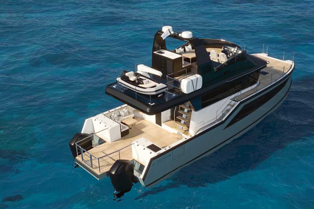 50 SE: Auf der Bering-Flybridge lagert der Tender.