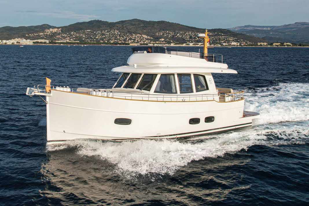 Winner in the category motor yachts up to 18 metres: Sasga Menorquín 48