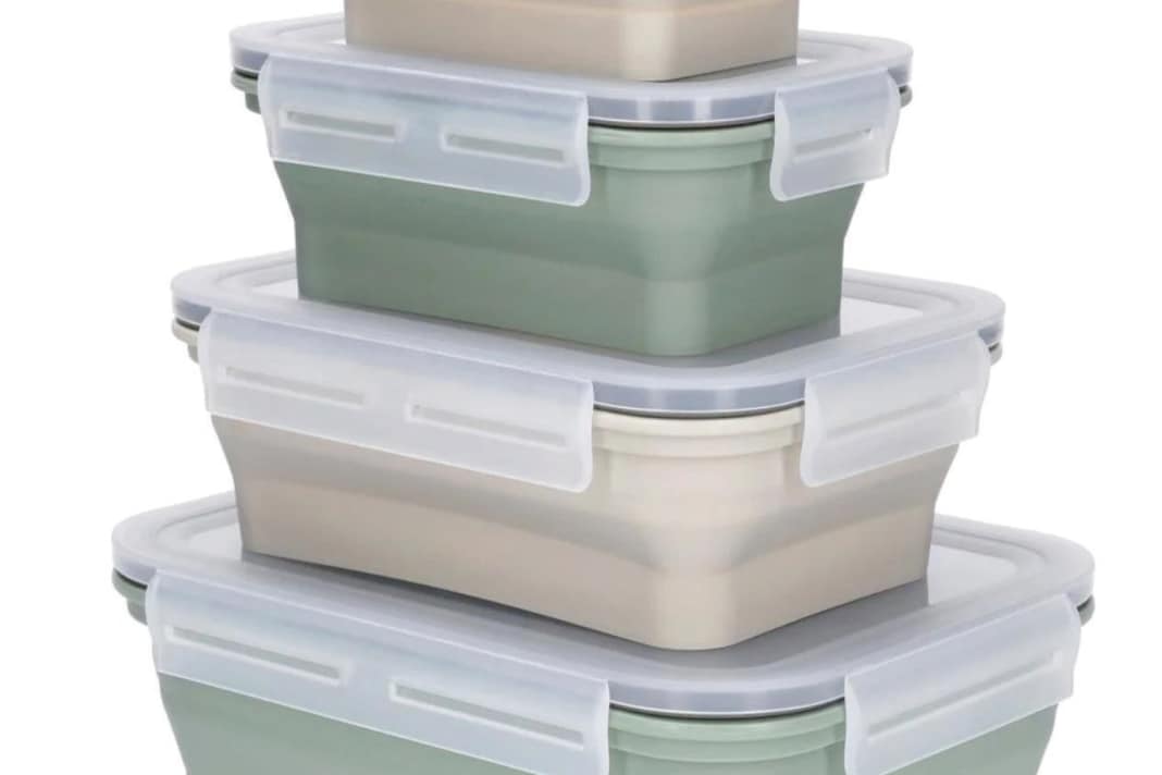 Foldable containers.