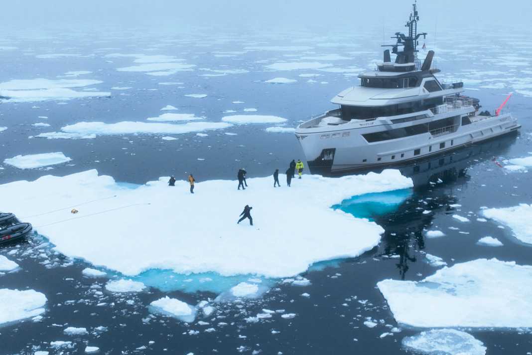 "Maverick" - A dream comes true: the 44-metre explorer on a trip to Greenland.