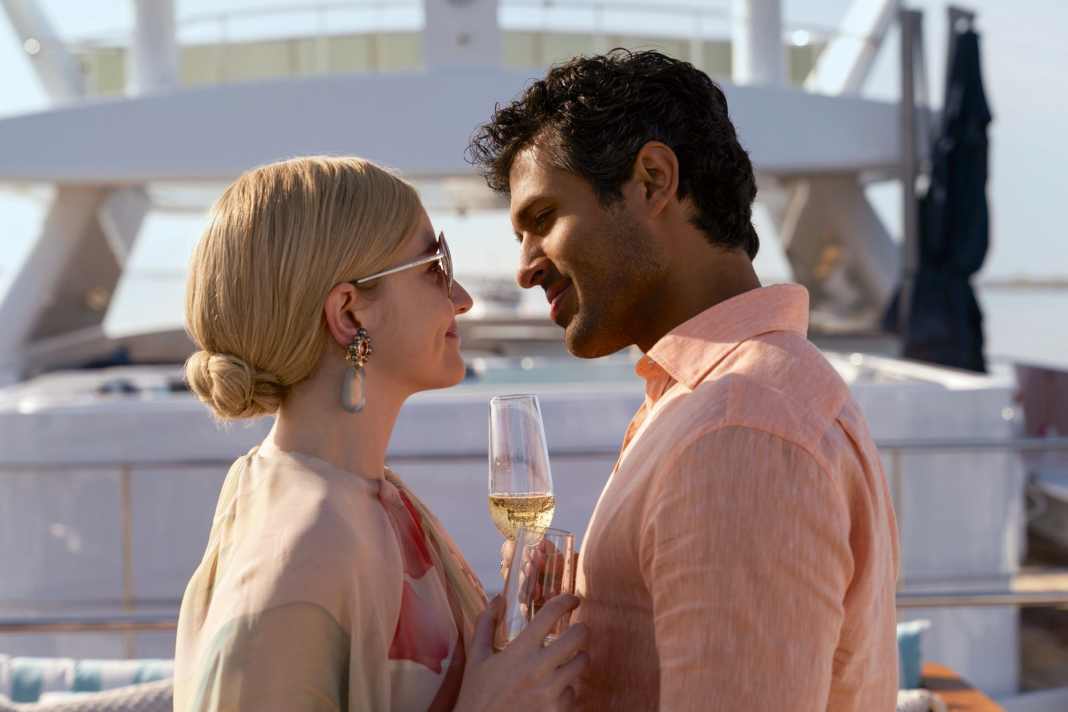 Sweet life: Con artist Anna Delvey invites herself to "Leight Star" in the Netflix series.