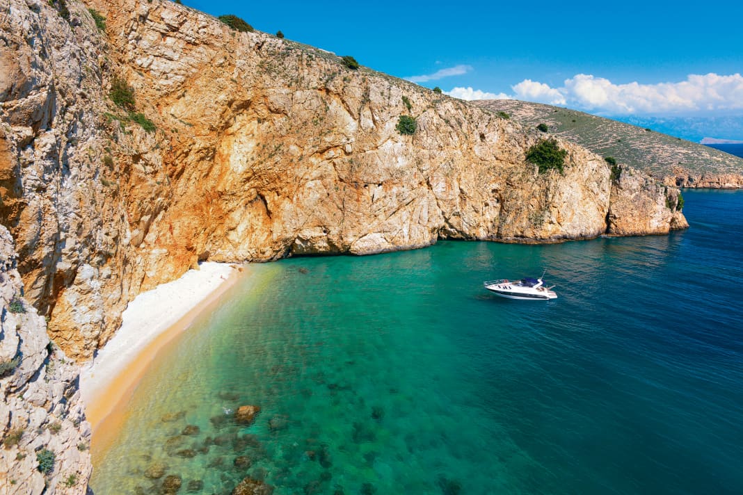 Einsame Buchten, klares Wasser und mediterrane Wärme verleihen der Adria ihre Anziehungskraft