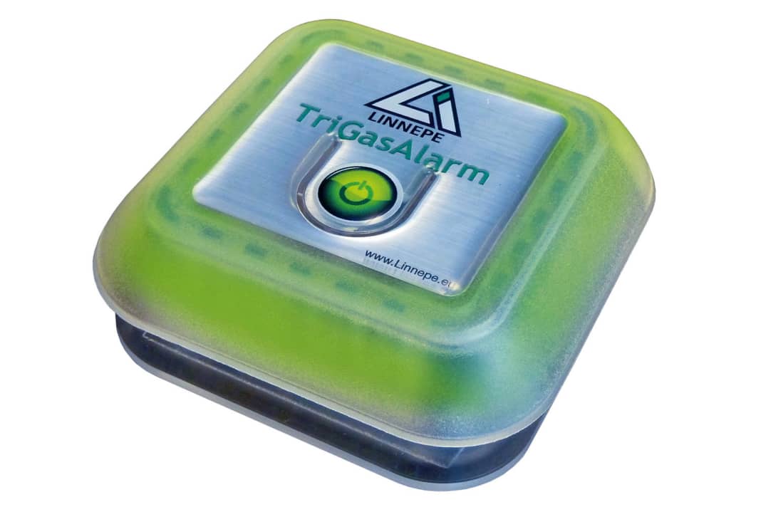 The TriGasAlarm (approx. 90 euros, available e.g. from Fritz Berger) constantly draws attention to its readiness for use by means of a green LED light