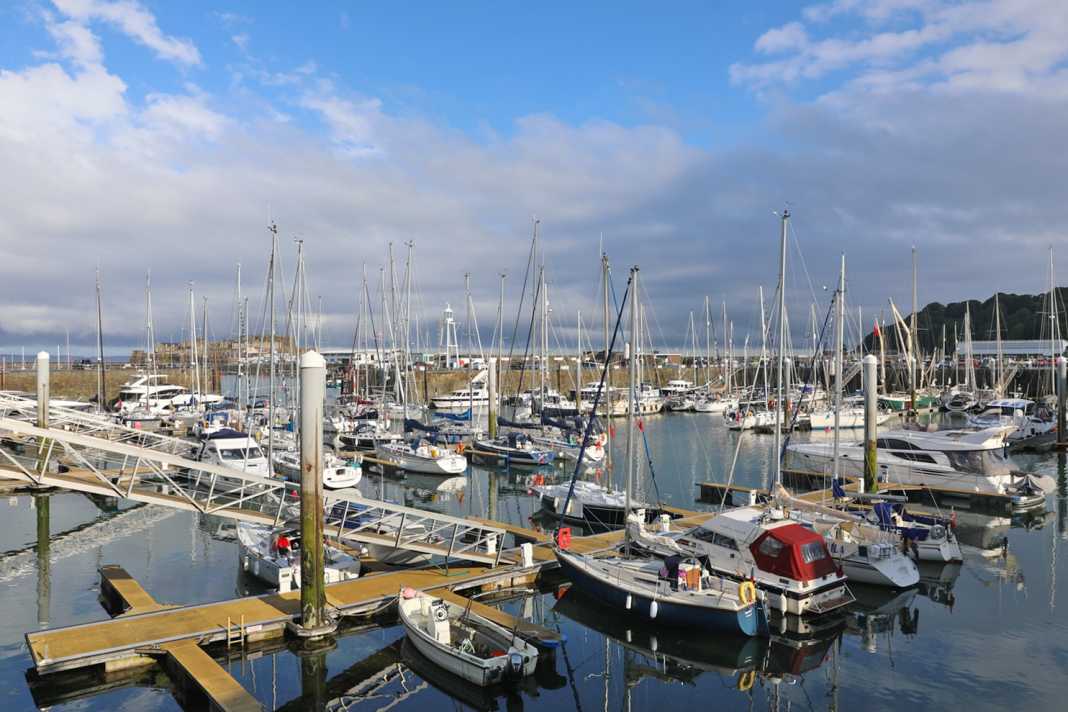 La Marina Victoria di Saint Peter Port.