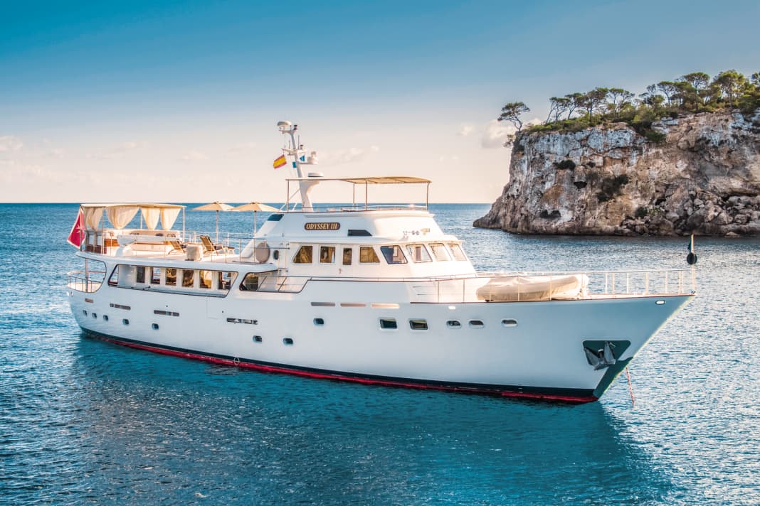 The "Odyssey III" measures 33 metres